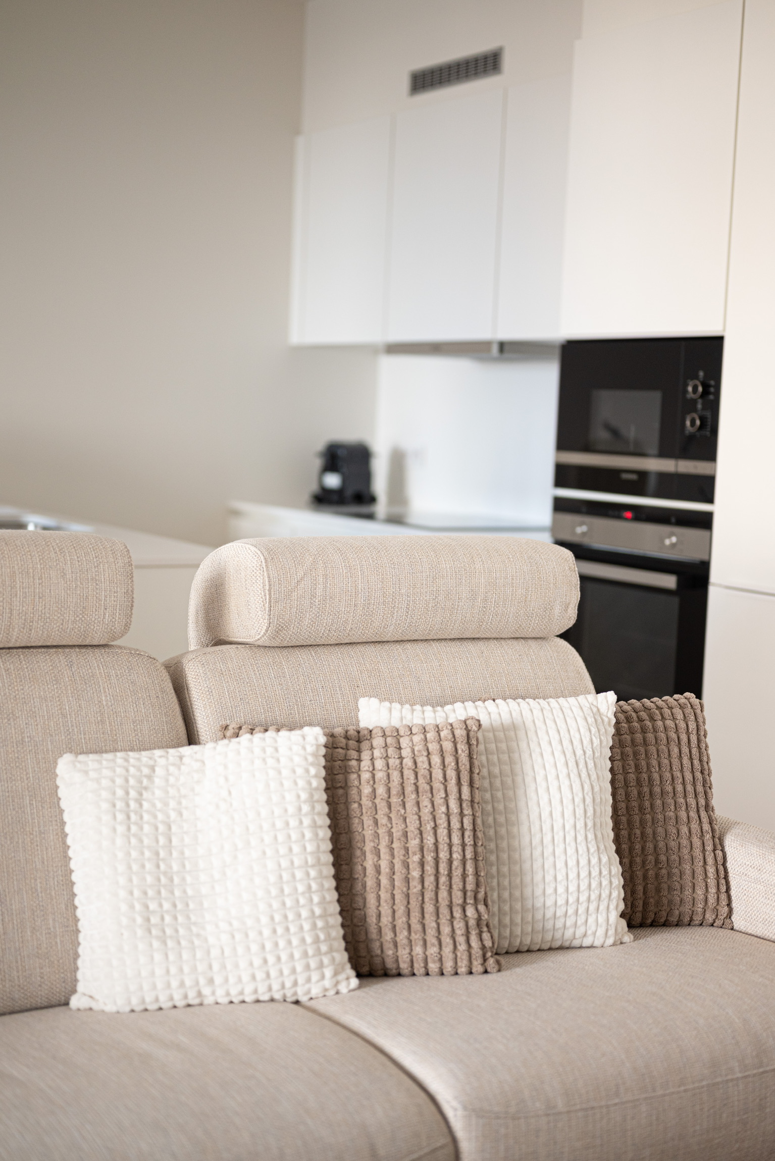 super gezellig salon omvormbaar tot bed met matras